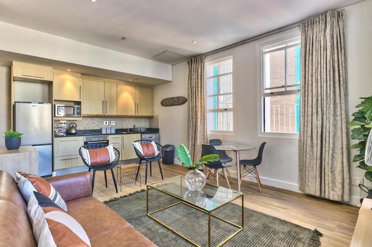 Apartment Glaston House *