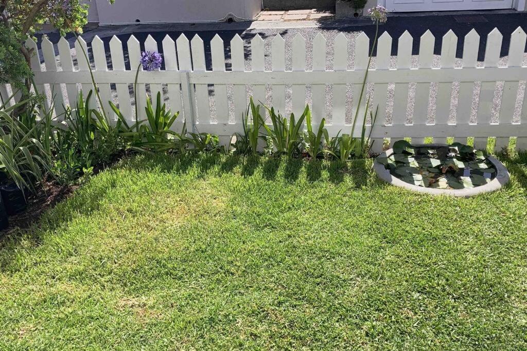 Apartment Cheerful 2 Bedroomed Townhouse With Patio