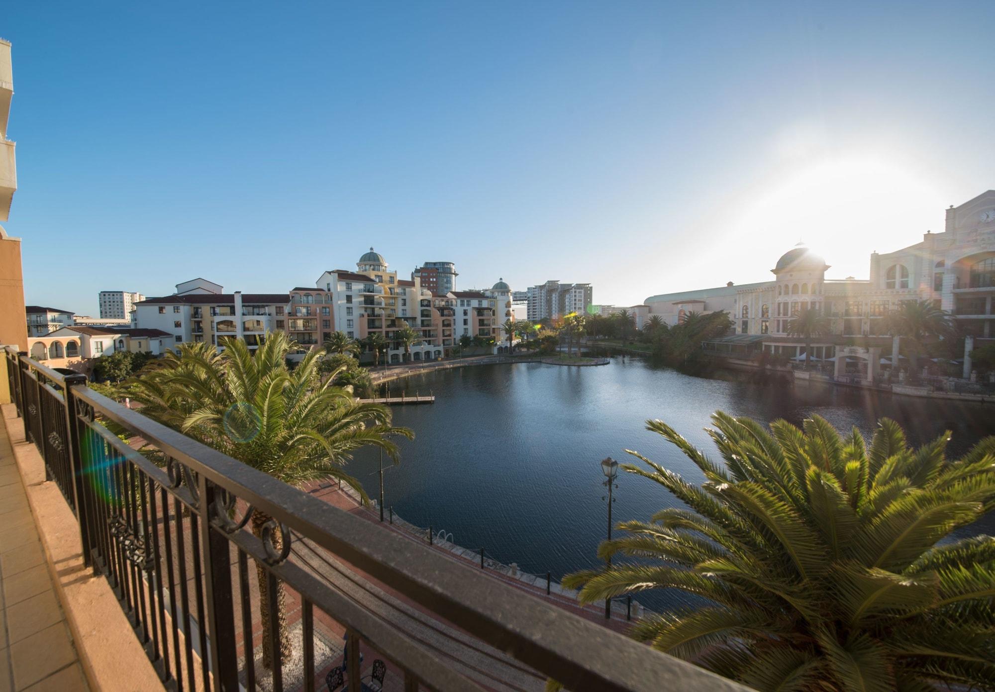 Aparthotel Island Club & Cape Town