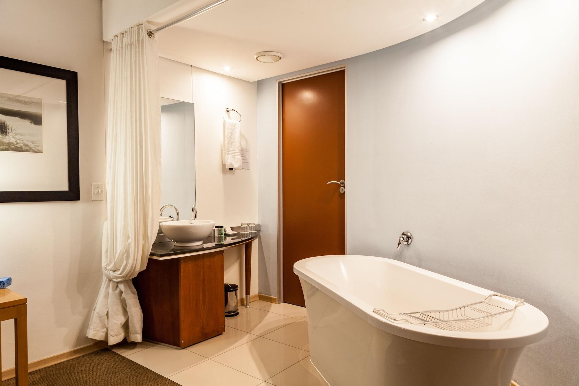 Island Club & Aparthotel Cape Town