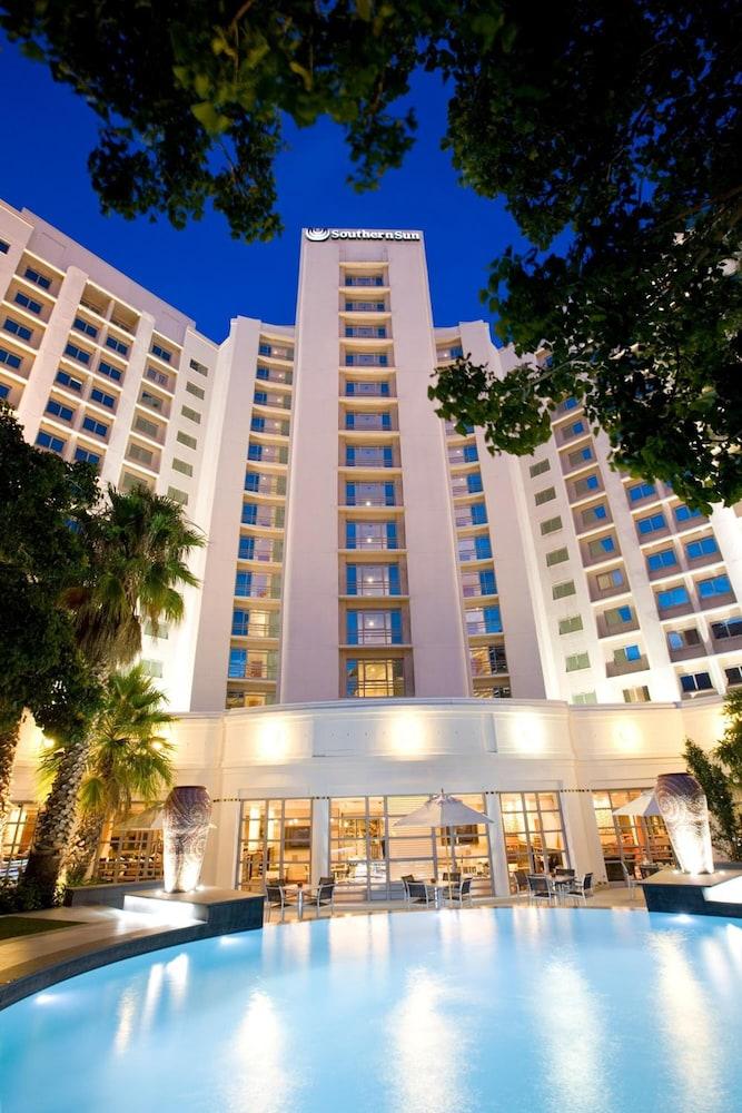 Southern Sun Waterfront Hotel