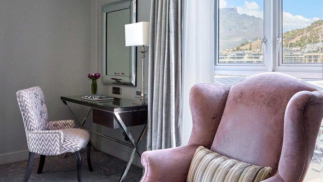 Queen Victoria By Newmark Hotel 5*