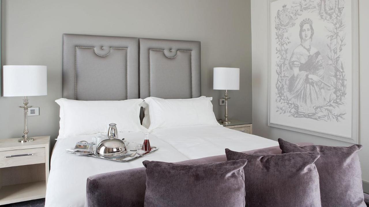 Queen Victoria By Newmark 5* Cape Town