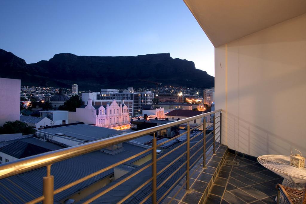 Flat Rock Apartment