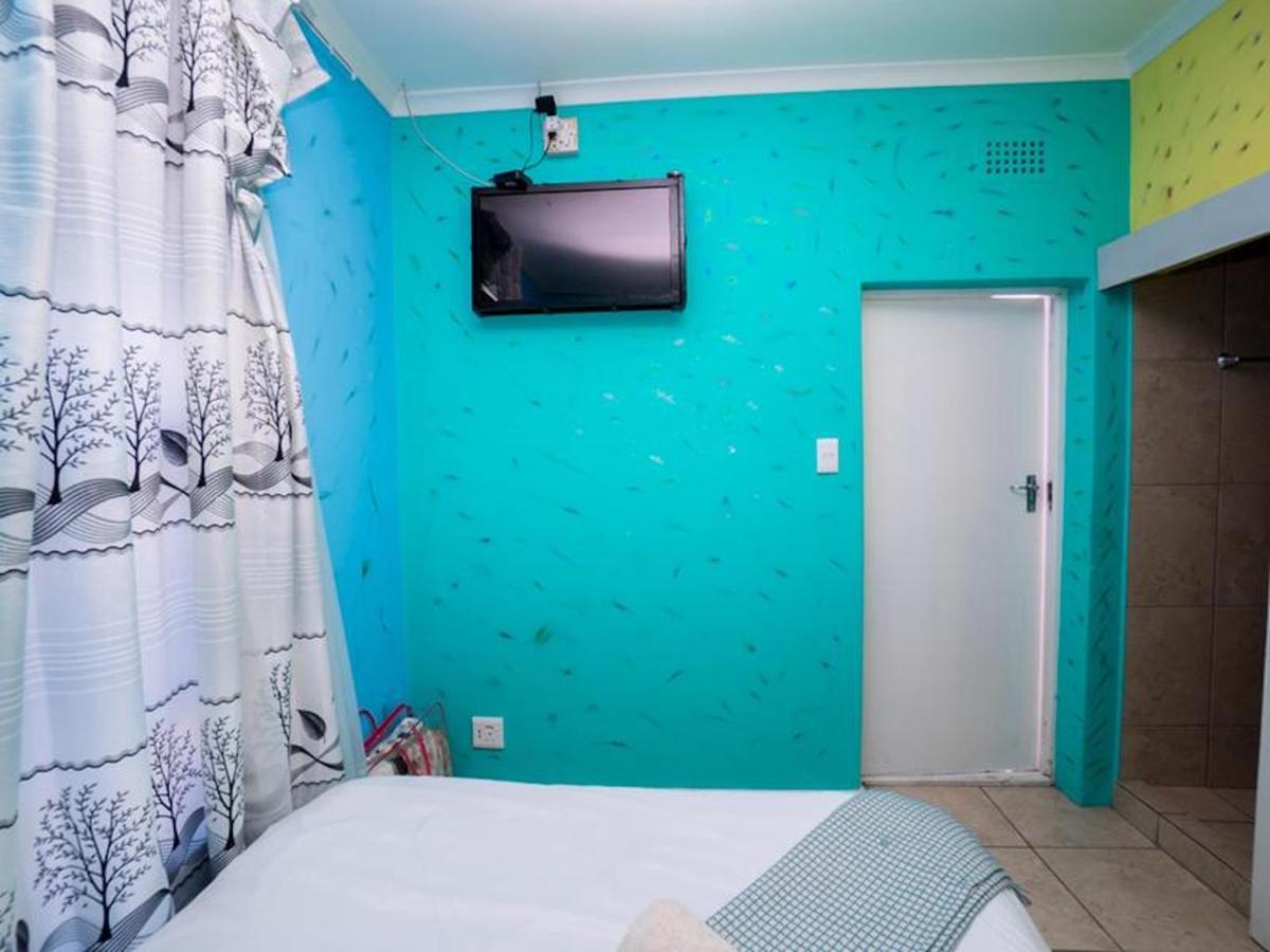 Guest house Relaxing Guest Huse In The Heart Of Ndabeni 2*