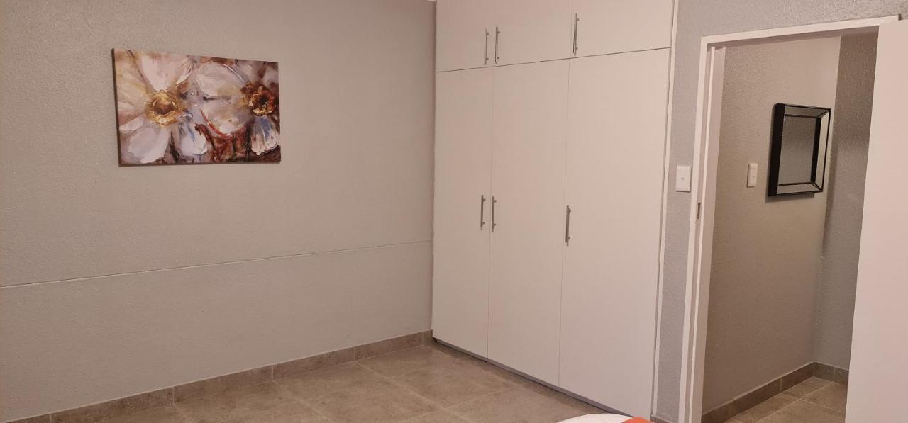 Apartment Gambier 205 Cape Town