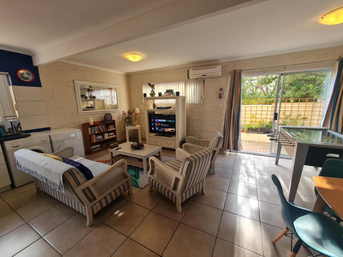 Walters Lane Comfort 2 - No Loadshedding Apartment