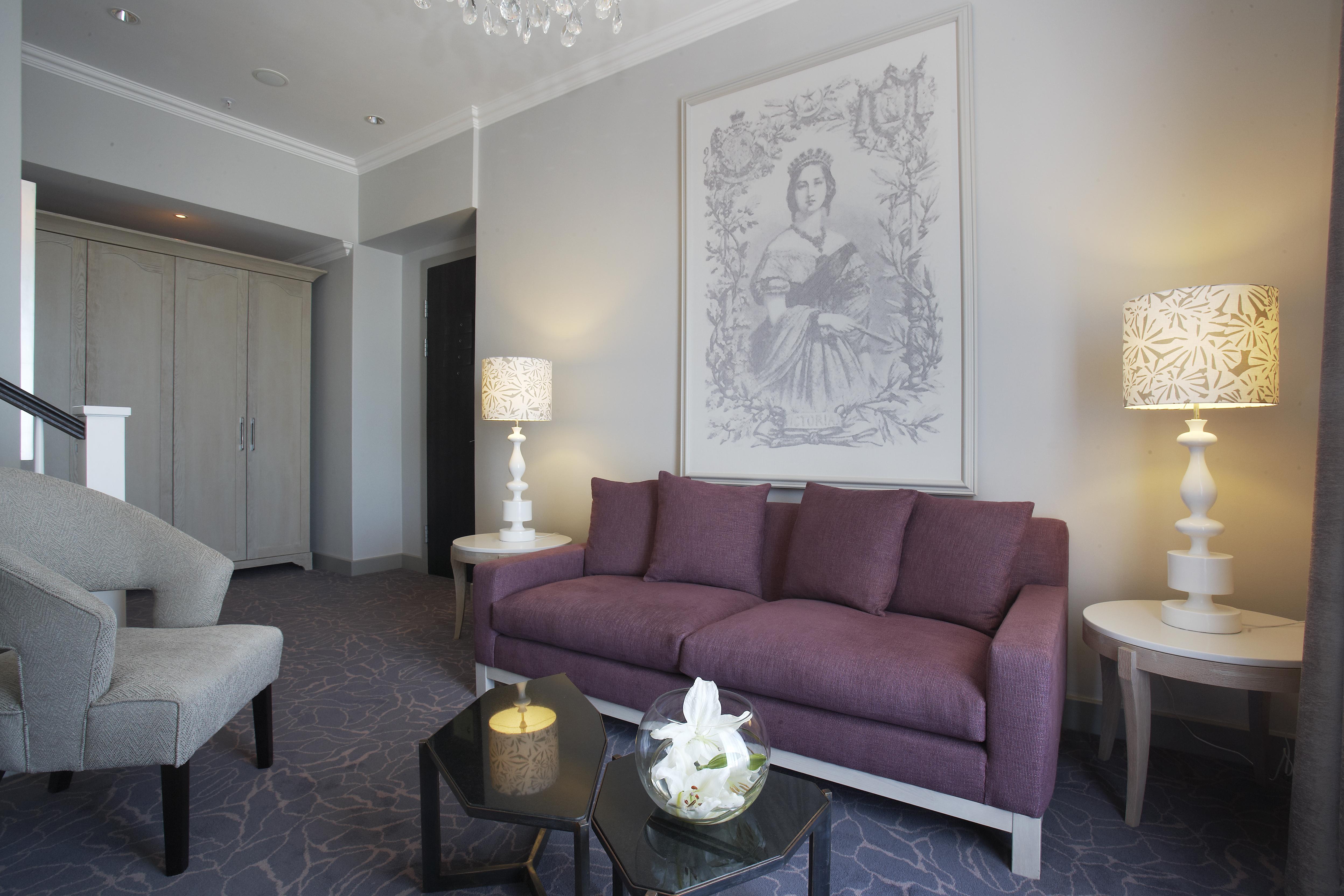 Queen Victoria By Newmark Hotel