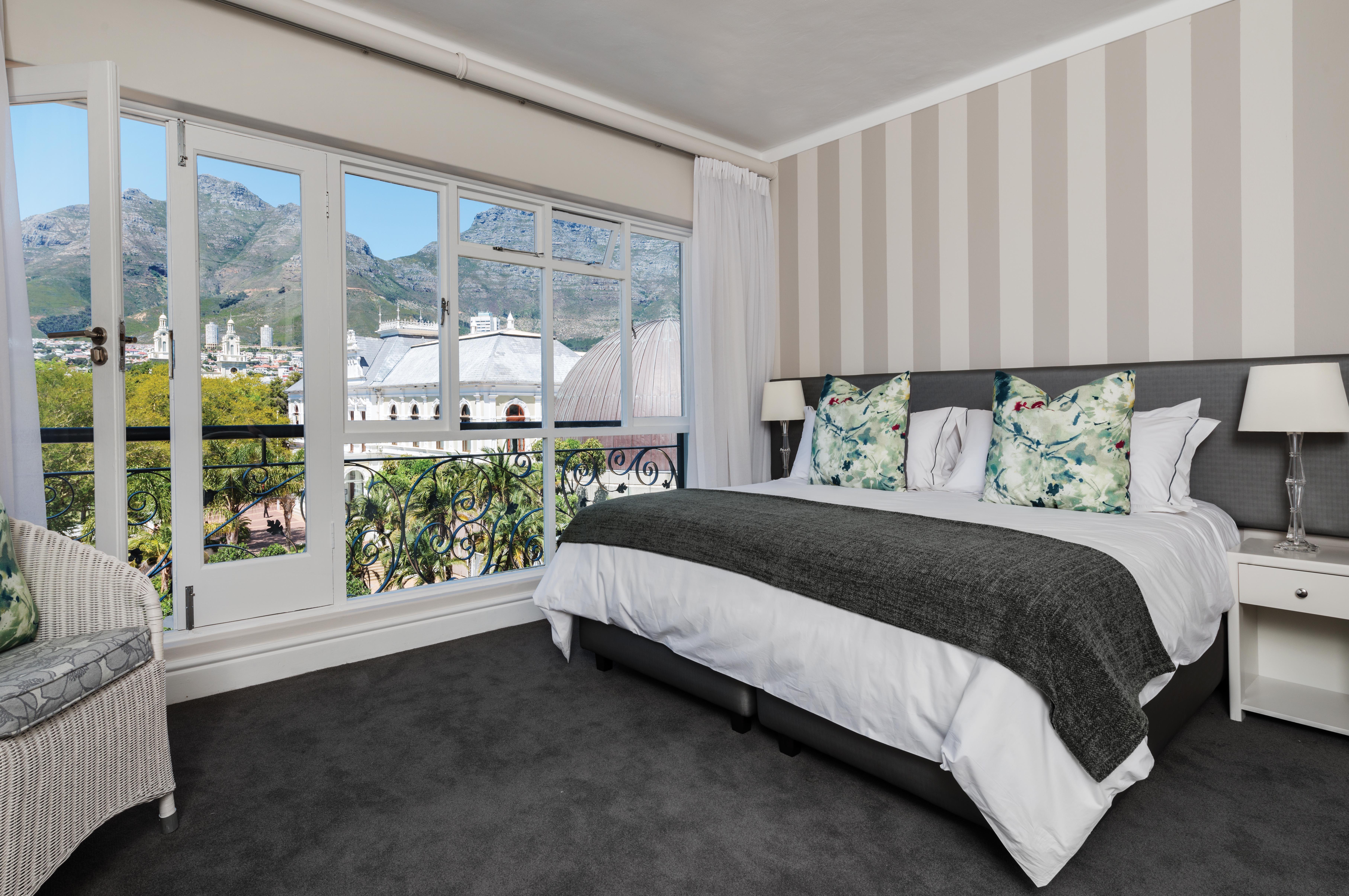 Hollow Boutique 4* Cape Town