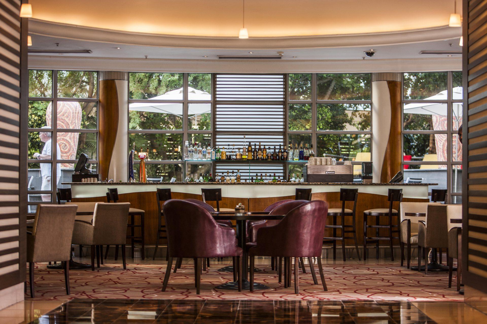 Southern Sun Waterfront 4*