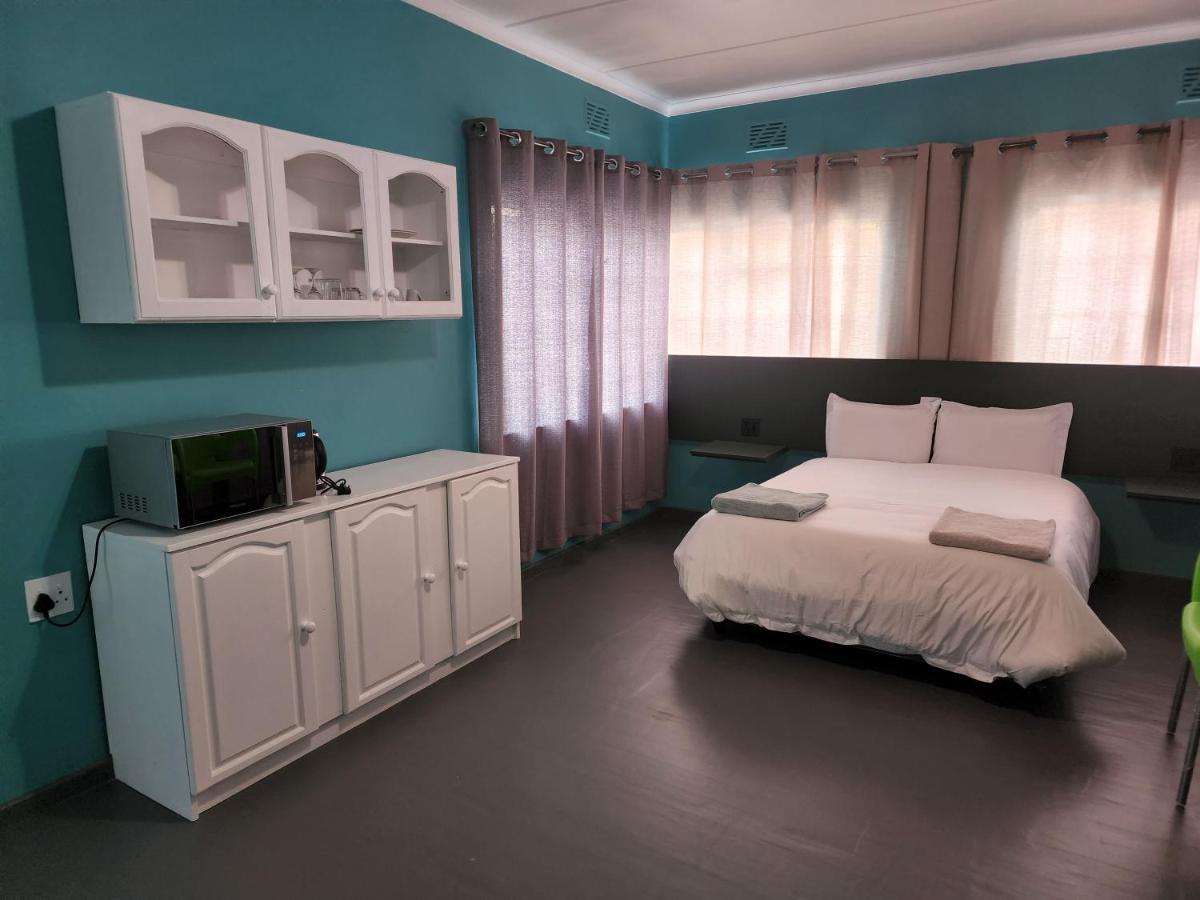 Hasate ,4 St Street Oakdale Belliville South Africa Cape Town
