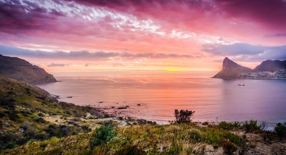 Mount Rhodes Guesthouse, Three Separate Units, Please Select Either Three Bedroom, Two And A Half Bedroom Or One Bedroom * Cape Town