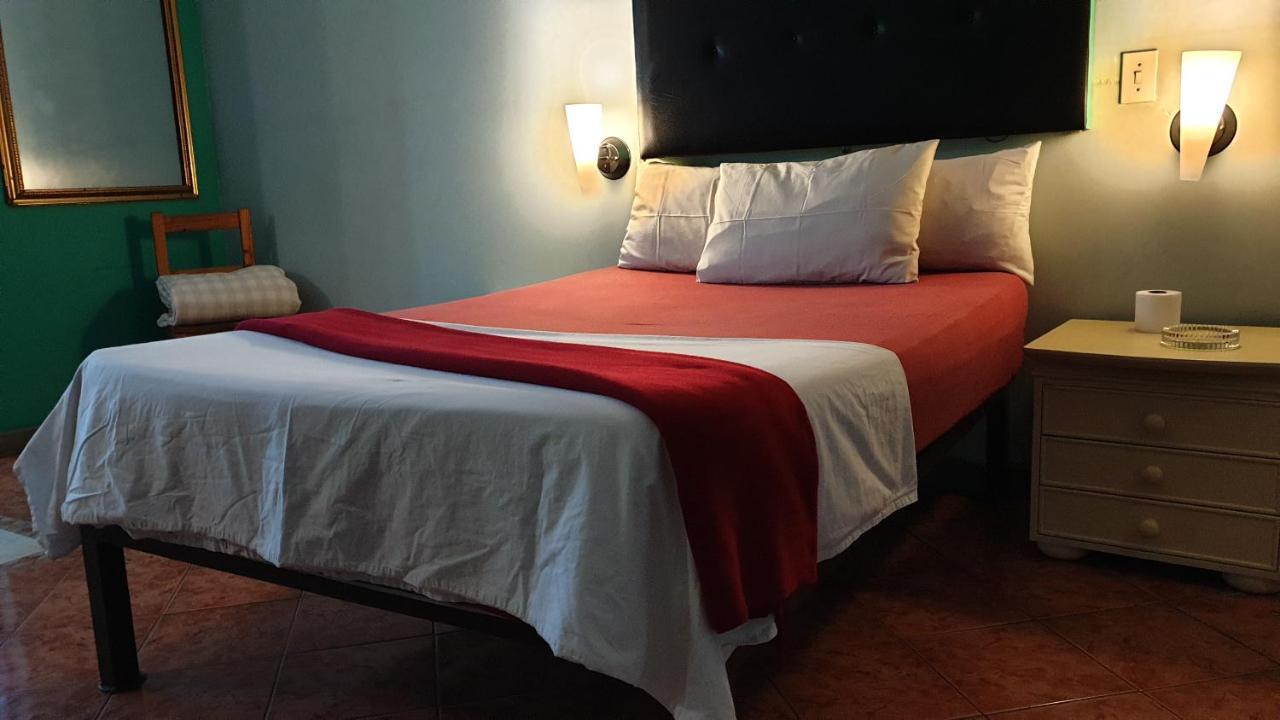 Go-west Sleep And Go Love hotel Cape Town