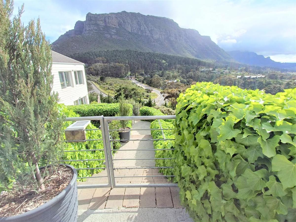 Mount Rhodes Guesthouse, Three Separate Units, Please Select Either Three Bedroom, Two And A Half Bedroom Or One Bedroom * Cape Town