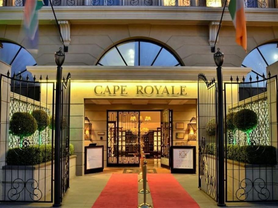 Cape Royale I Whosting * Cape Town