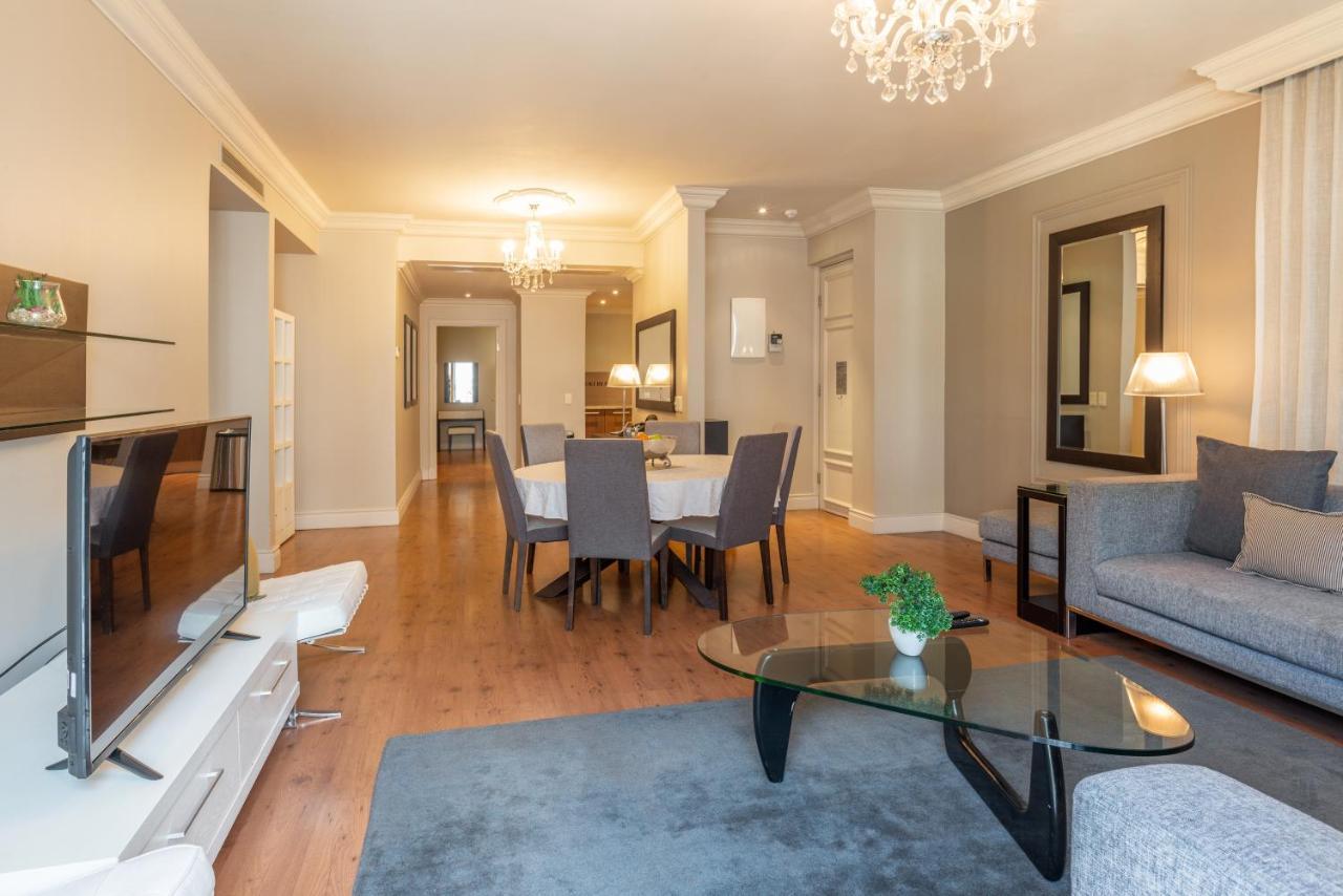 Cape Royale I Whosting Apartment Cape Town