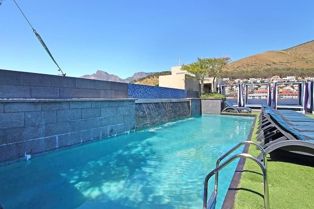 Apartment Cape Royale I Whosting Cape Town