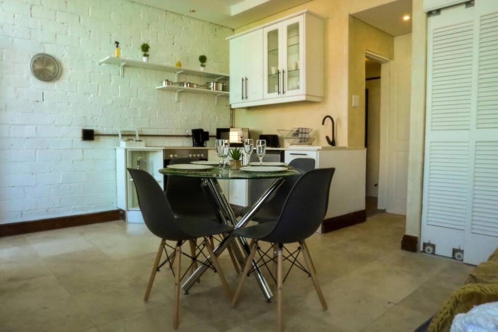 Purple Place, Studio In Bo-kaap Apartment