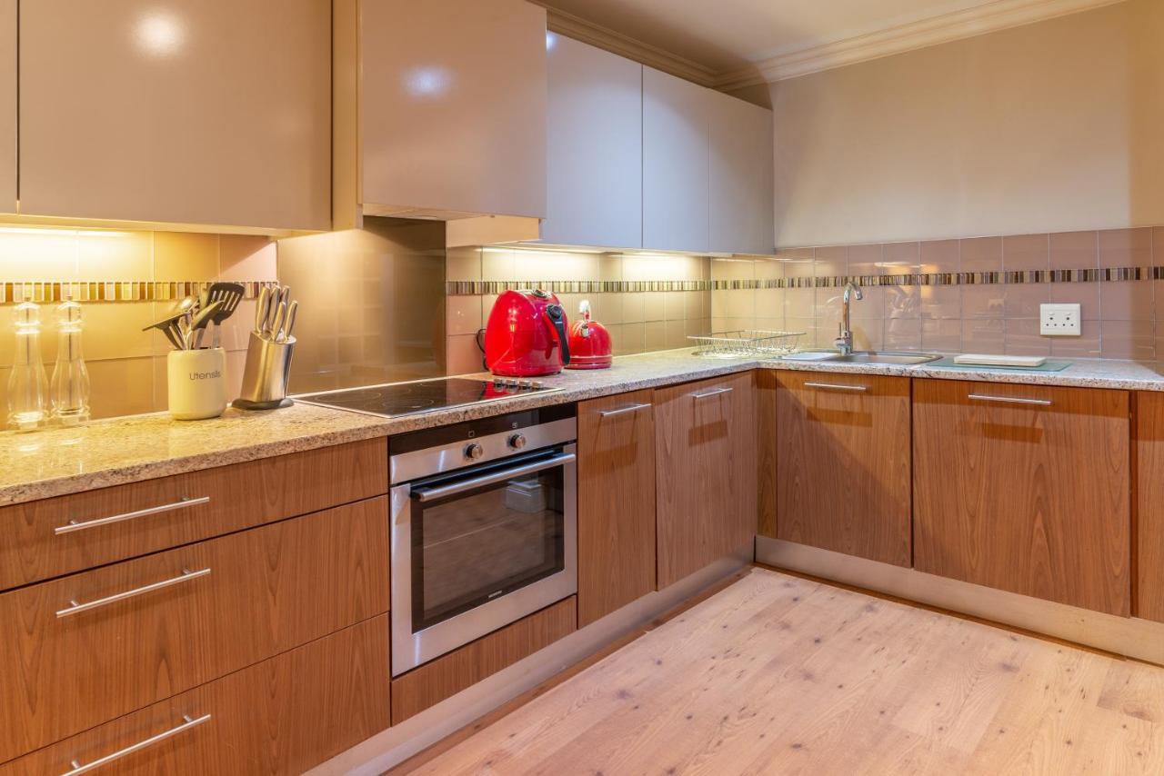 Cape Royale I Whosting Apartment Cape Town