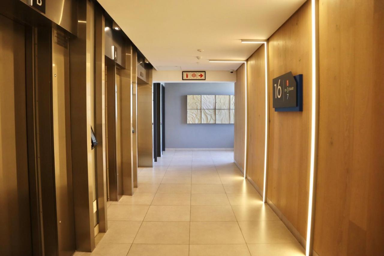 1617 Penthouse/apartment Apartment Cape Town