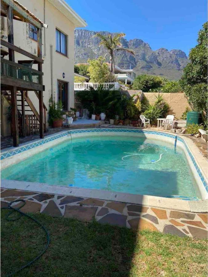 In Guest - Living In Camps Bay Summer Guest house