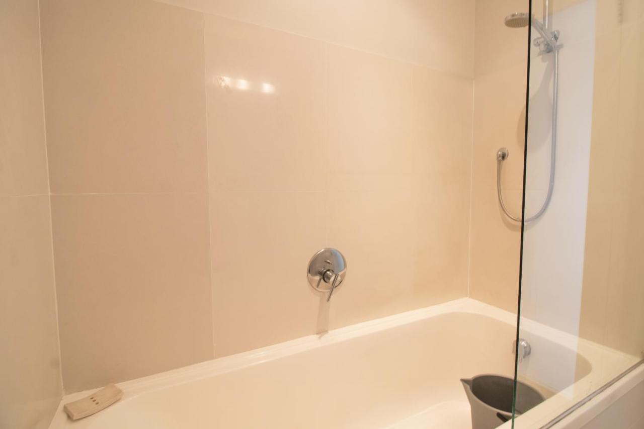 Loader Street - Lovely One Bedroom In The Vibrant De Waterkant Num01 Apartment *
