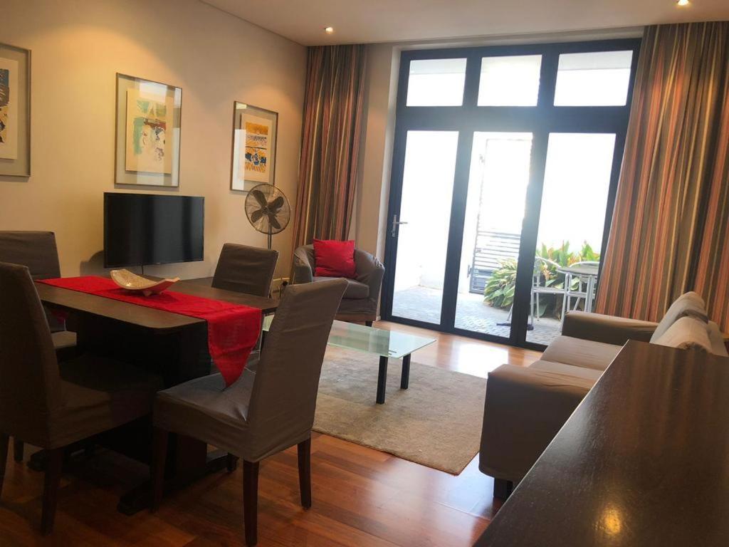 Lovely One Bedroom Open Plan Apartment Apartment Cape Town