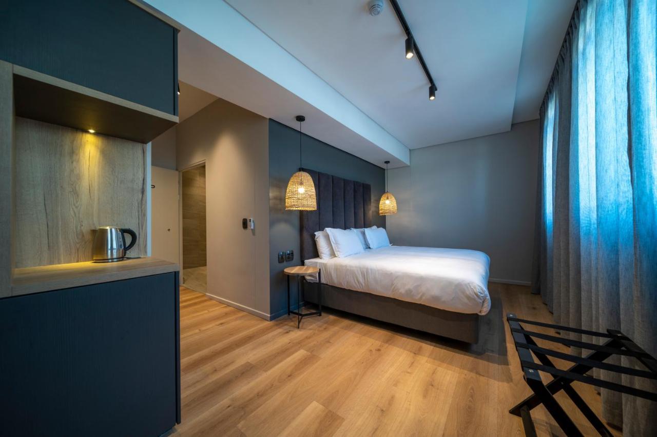 Hotel Kloof Street - Lion Roars &