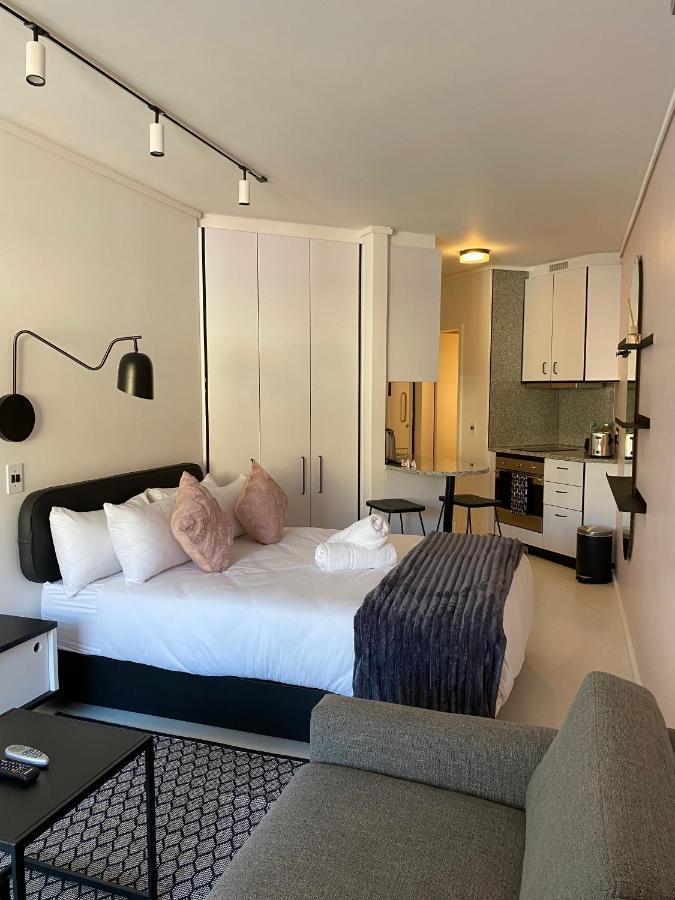Blissful At The Flamingo * Cape Town