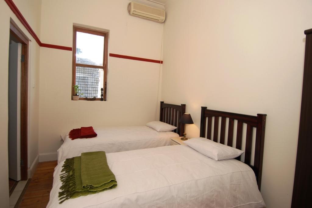Hostel Amber Tree *