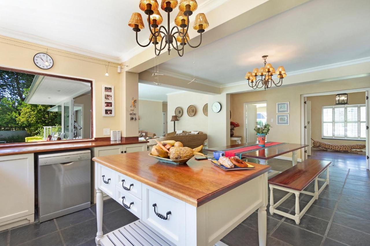 Craiglea Newlands - With Pool & Tennis Court * Cape Town