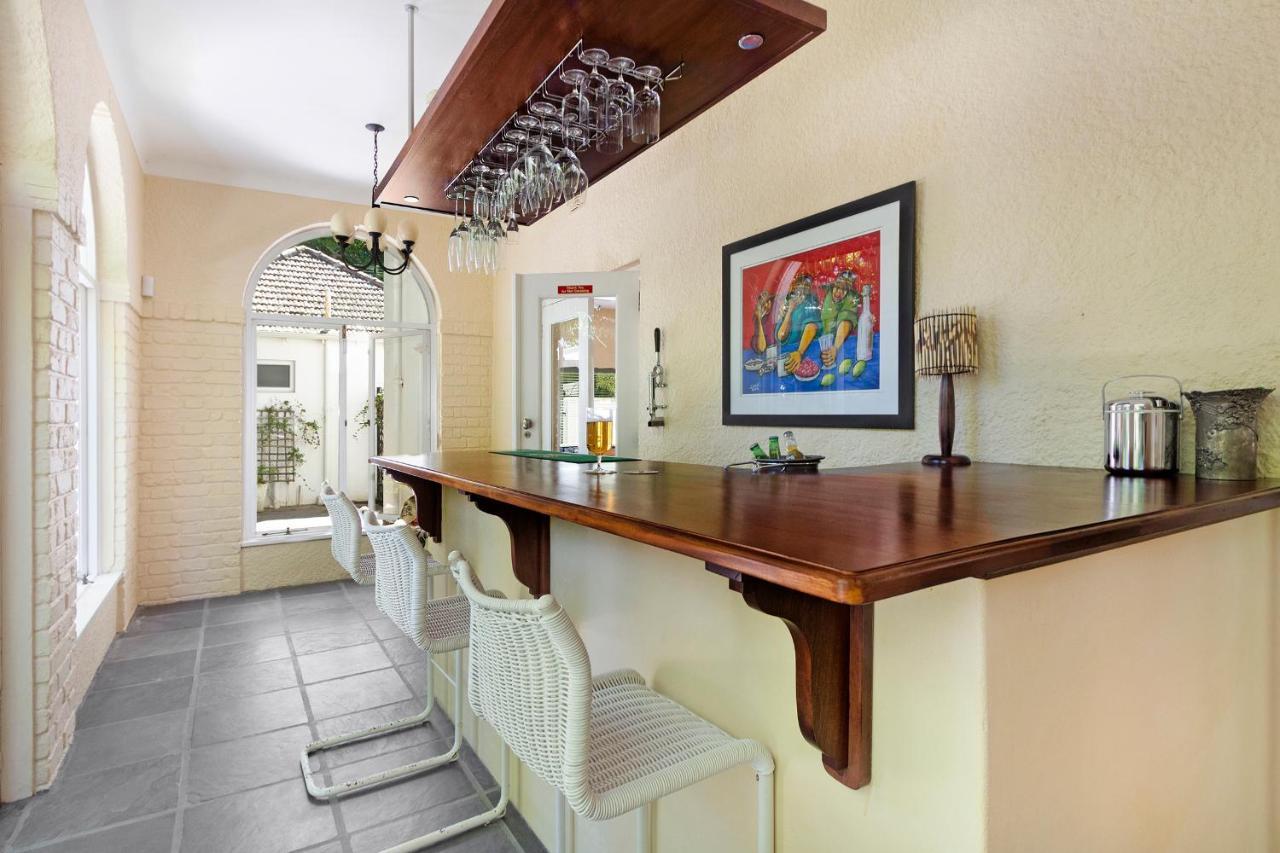 Villa Craiglea Newlands - With Pool & Tennis Court *