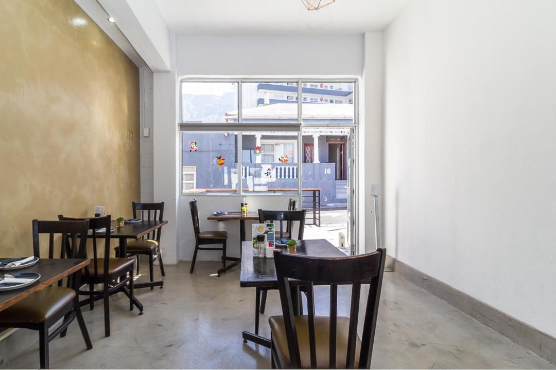 Aircommodation Guest house Cape Town