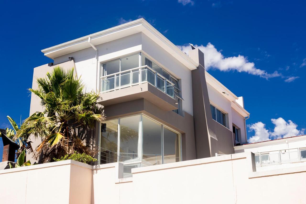 Melmetco West Beach House Casa de hóspedes
