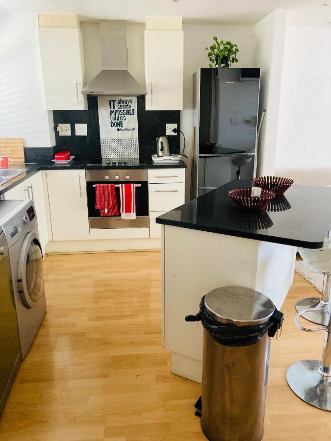 Apartment Bayviews, Clifford Road, Sea Point *