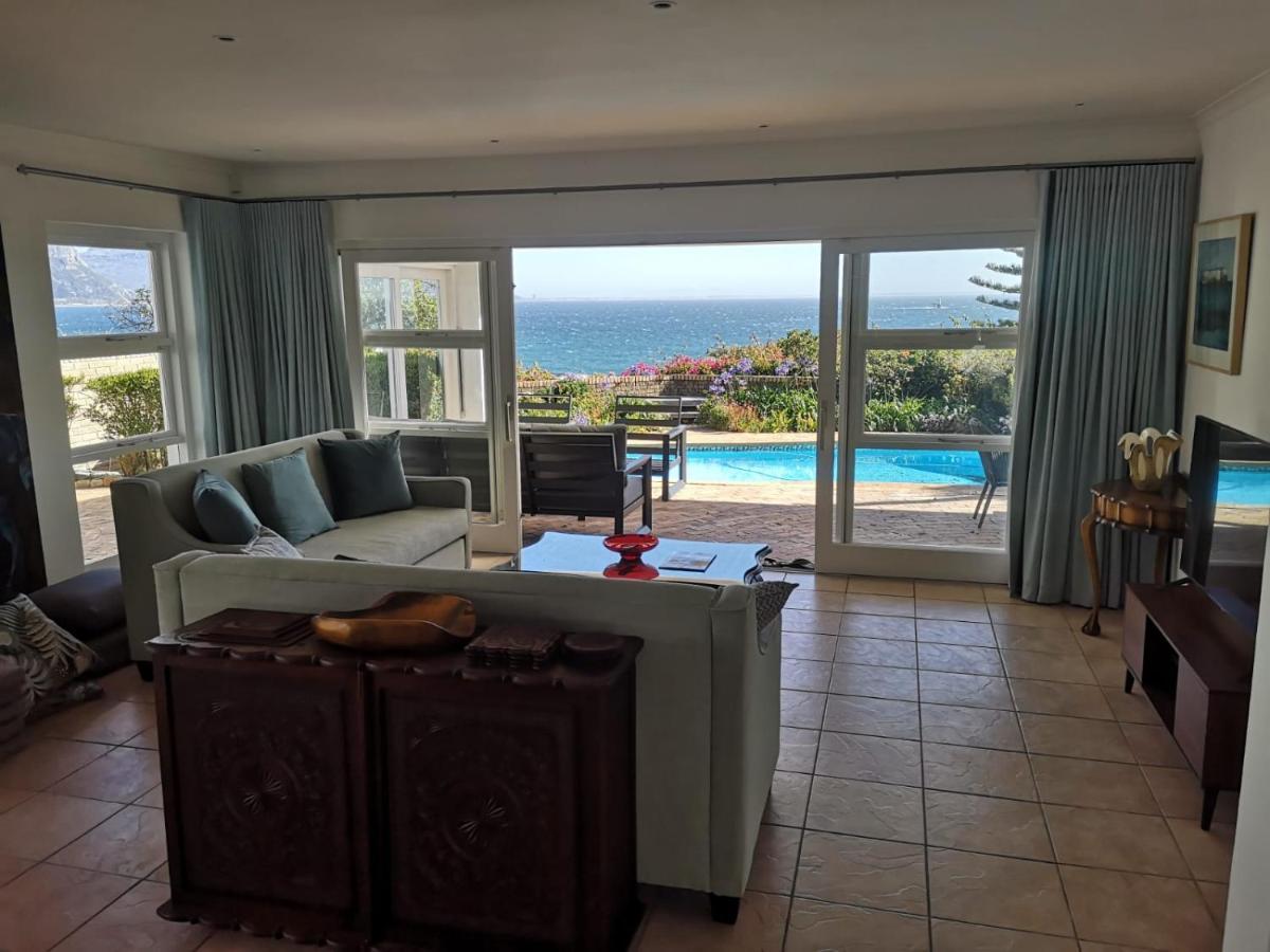 Neptunes Seat - Garden Paradise With Ocean Views Villa Cape Town