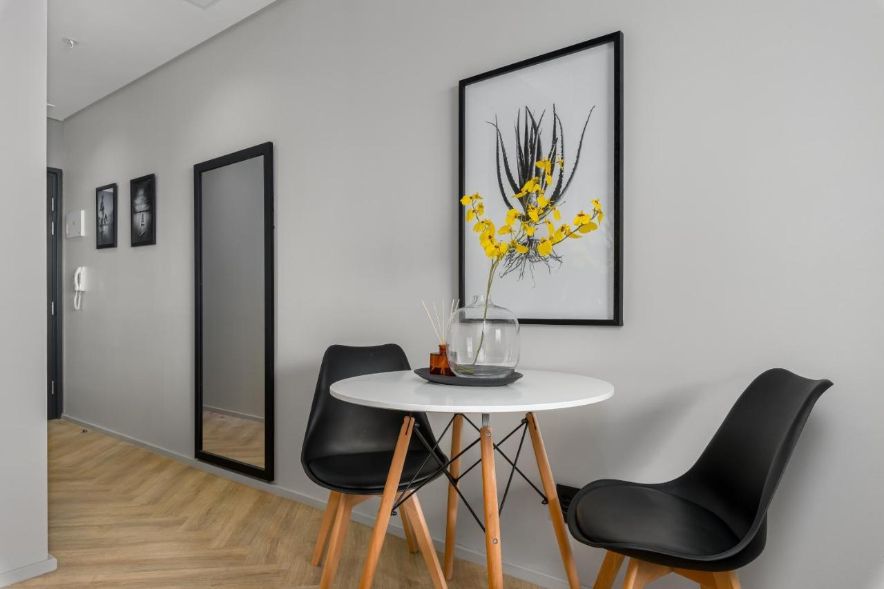 One Thibault Luxury Apartment *