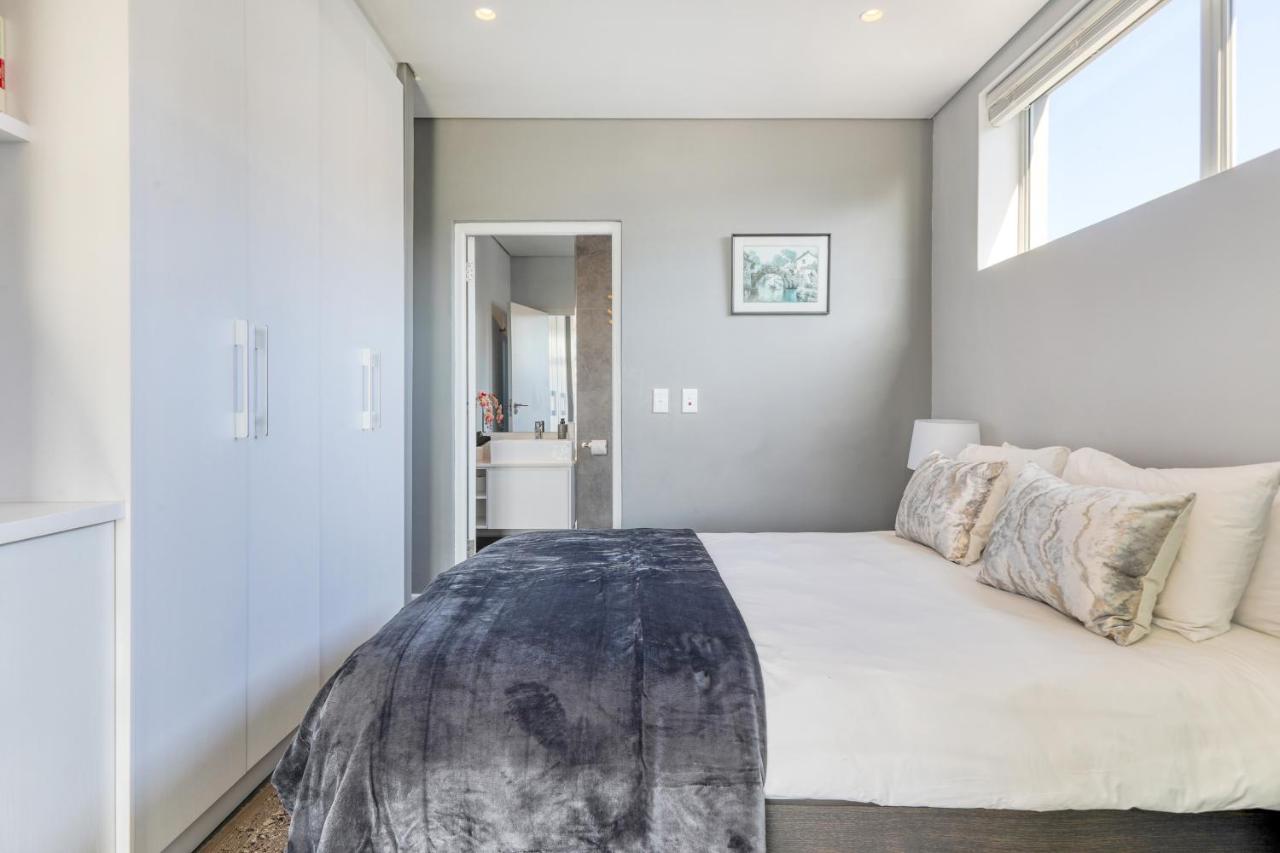 View 1 Bedroom In Cbd Cape Town