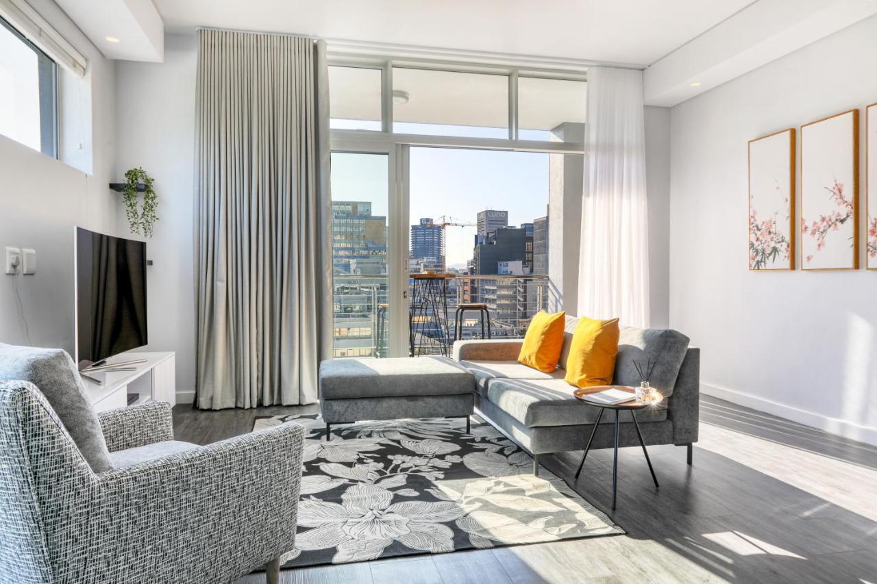 View 1 Bedroom In Cbd Apartment Cape Town
