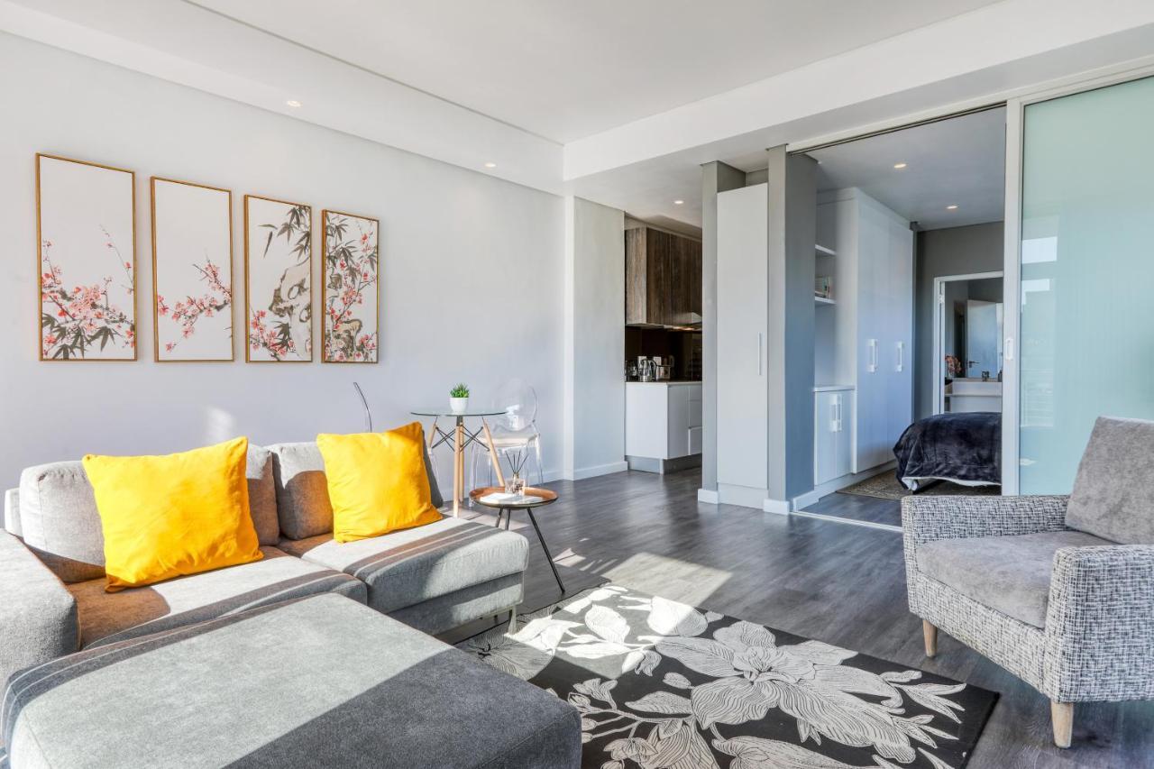 View 1 Bedroom In Cbd * Cape Town