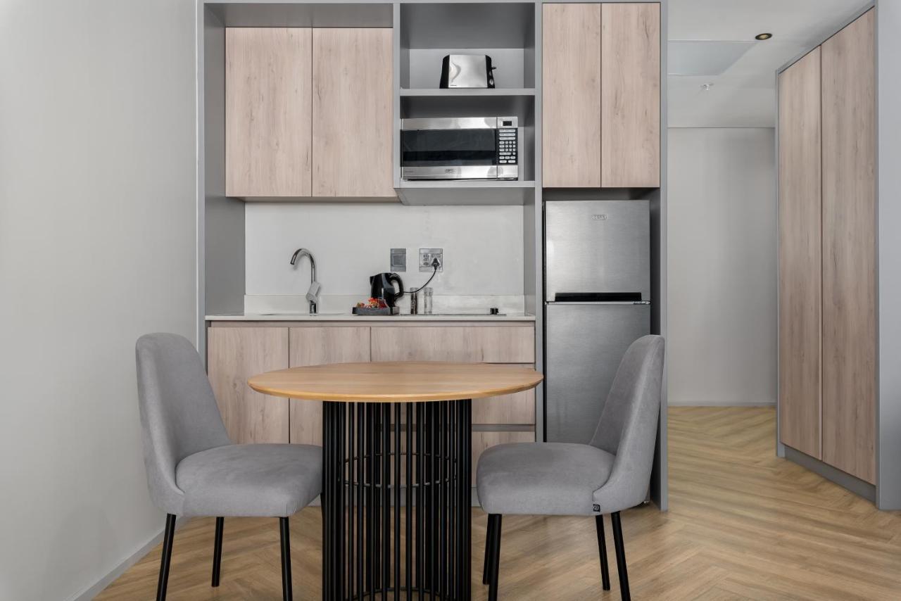 One Thibault Luxury *