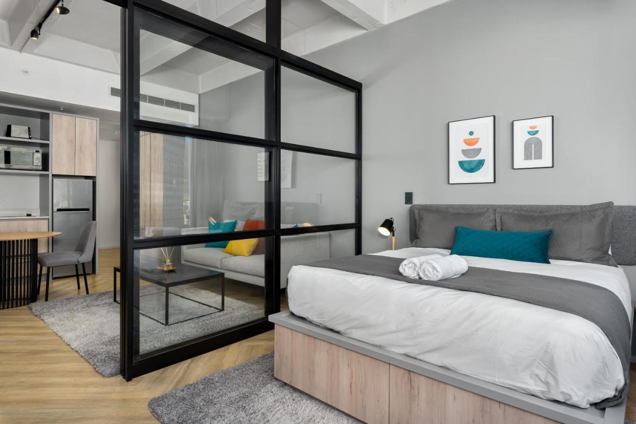 One Thibault Luxury * Cape Town