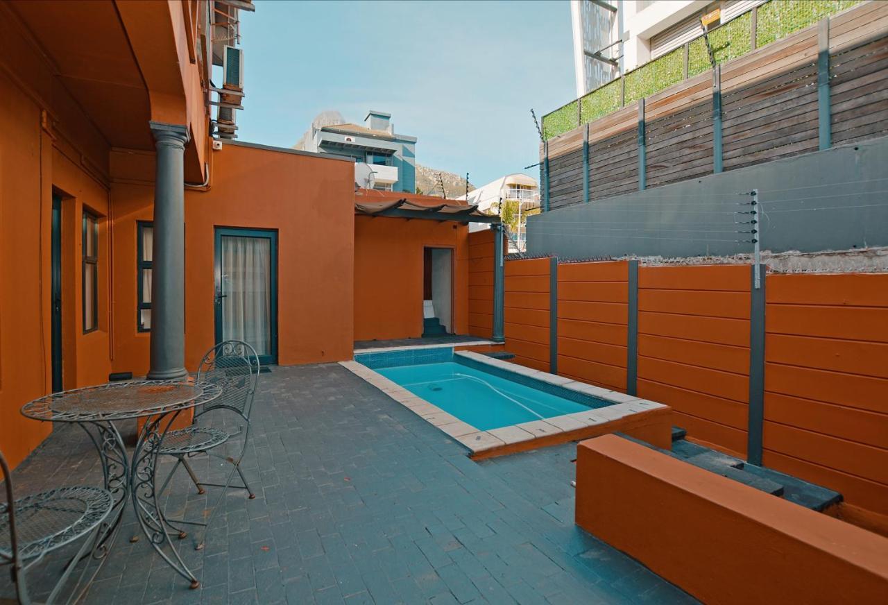 Albatross Apartment *