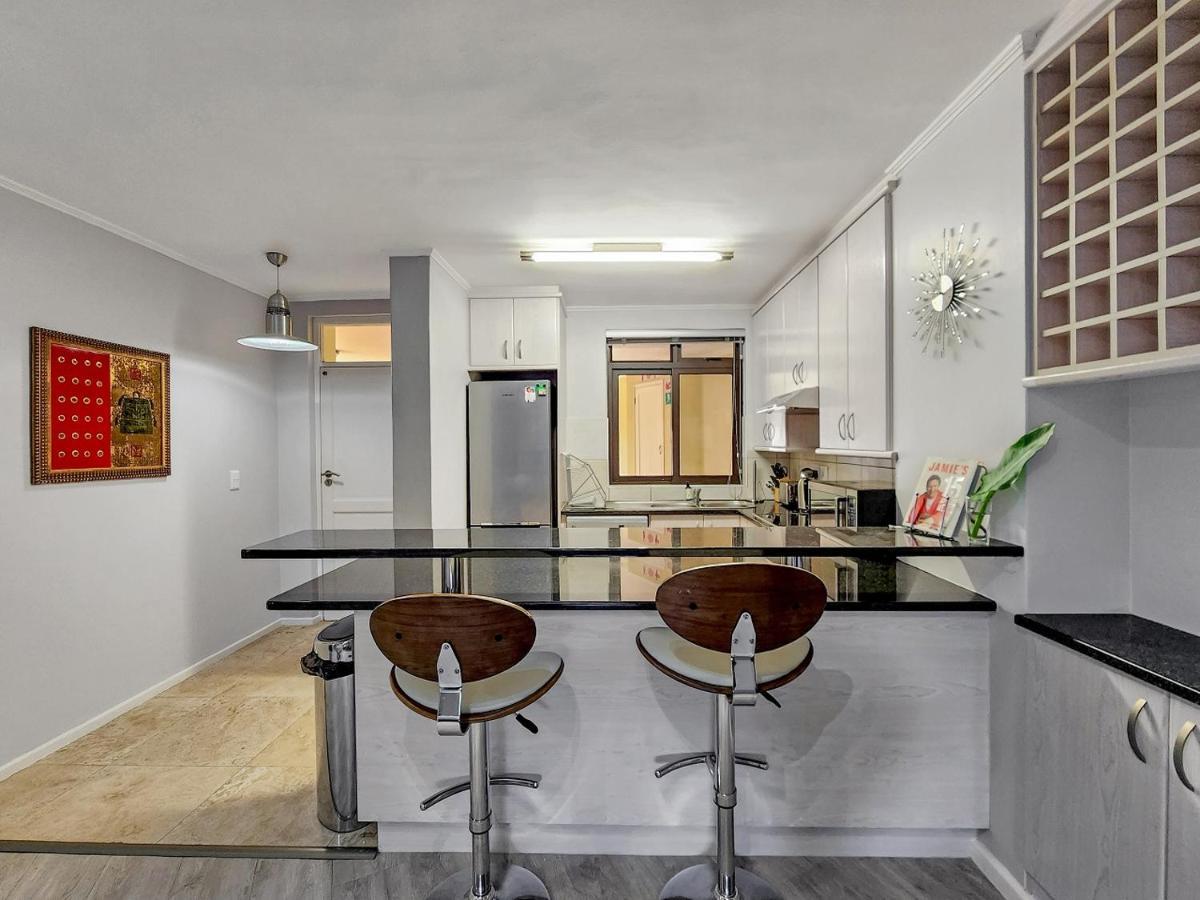 Walkable, Pools, Park And Great For Families * Cape Town