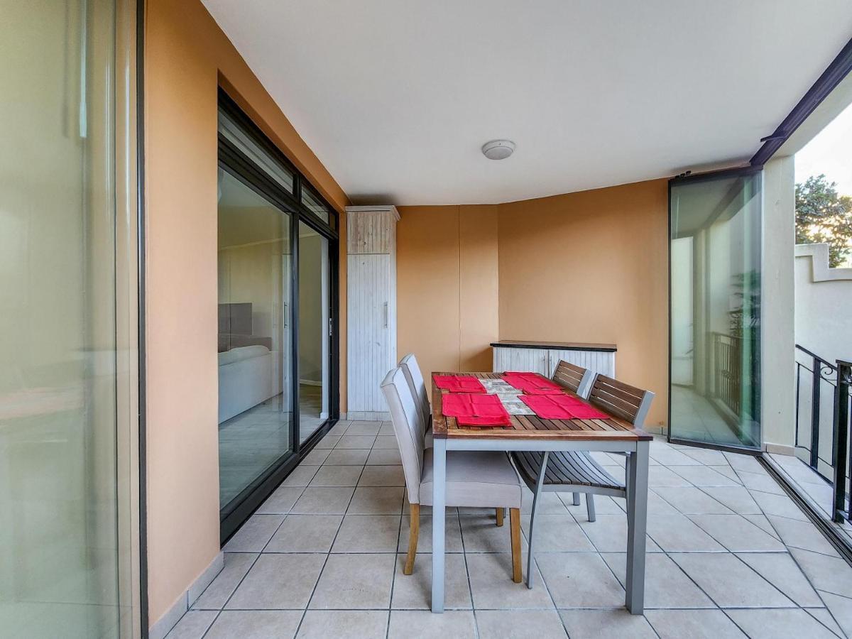 Walkable, Pools, Park And Great For Families *