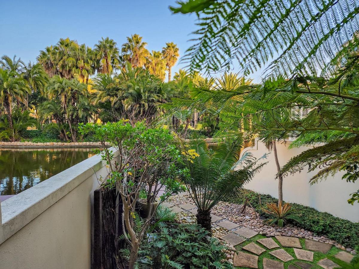 Walkable, Pools, Park And Great For Families Apartment