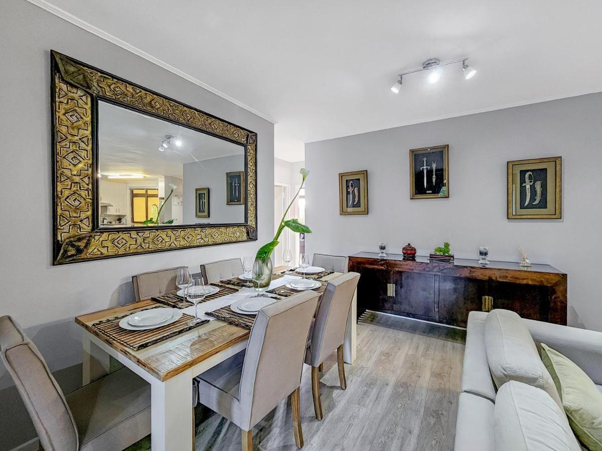 Apartment Walkable, Pools, Park And Great For Families