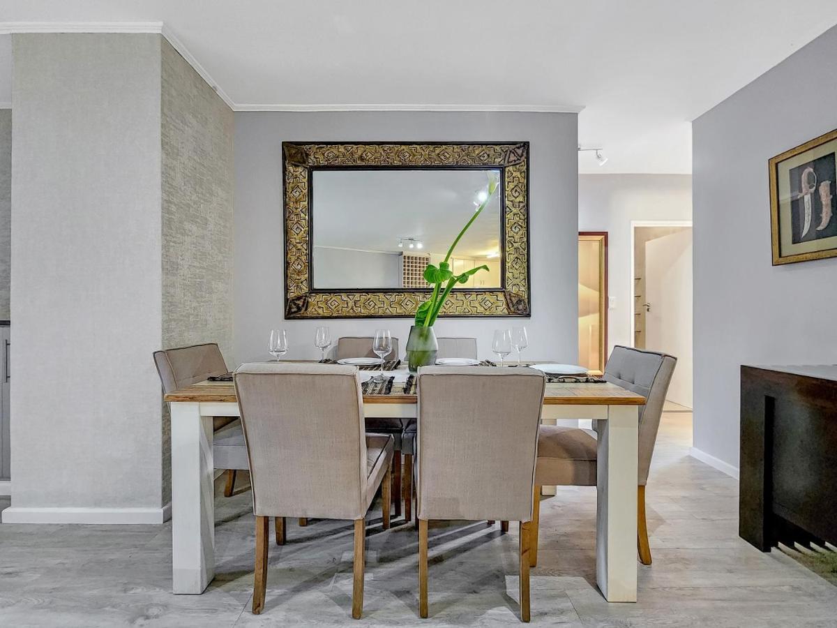 Walkable, Pools, Park And Great For Families