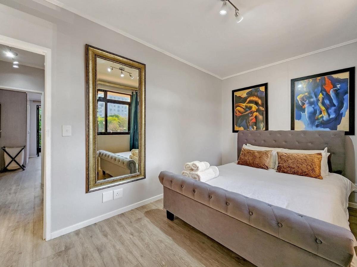 Apartment Walkable, Pools, Park And Great For Families Cape Town