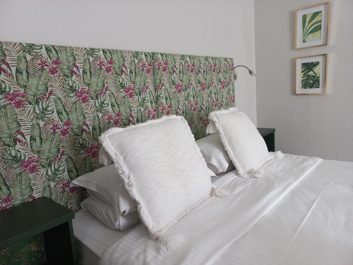 Little Scotia Hotel 3*